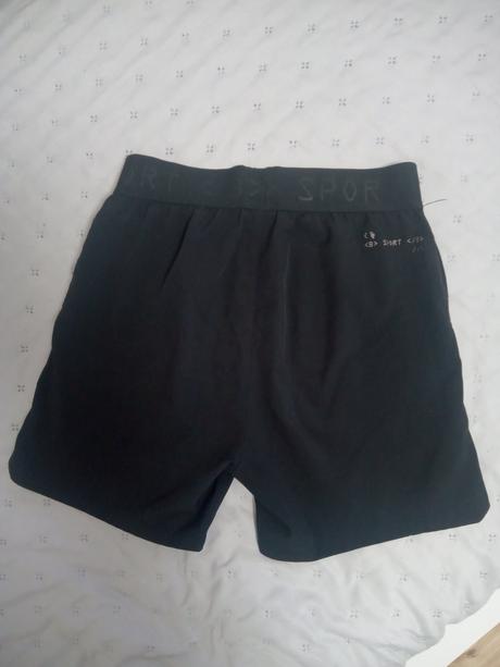 Krásne športové šortky 4f, 140