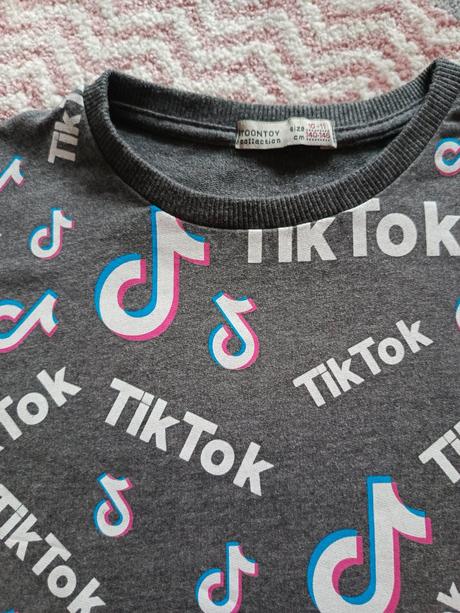 Mikina tiktok 140-146, 140