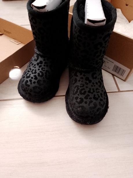 Čižmy, ugg,23