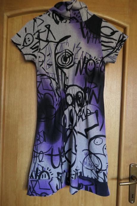 Trendy, moderne saty s/m, s