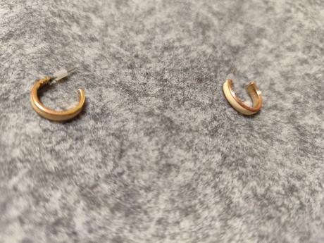 Kruzky s bledym pasom, 