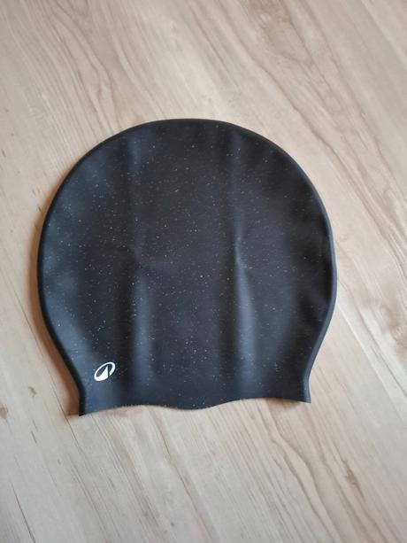 Kupacia ciapka na dlhé a husté vlasy, 