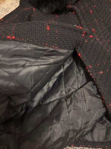 Kabát s kožušinou, s