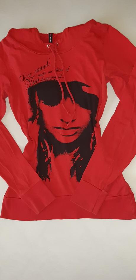 Červená tenká mikina, fishbone,s