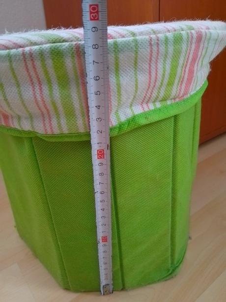 Taburetka s úložným priestorom, 