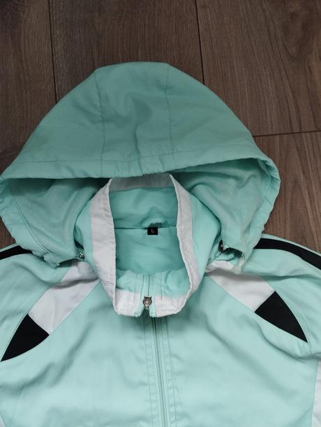 Tyrkysová súprava, l