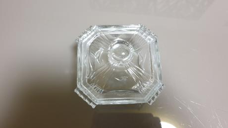 Sklenená cukornička,