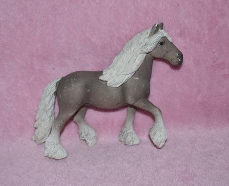 Schleich koníky poškodené,