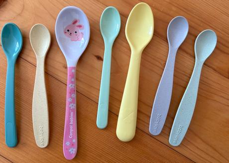 Sada nepouzitych lyziciek, 