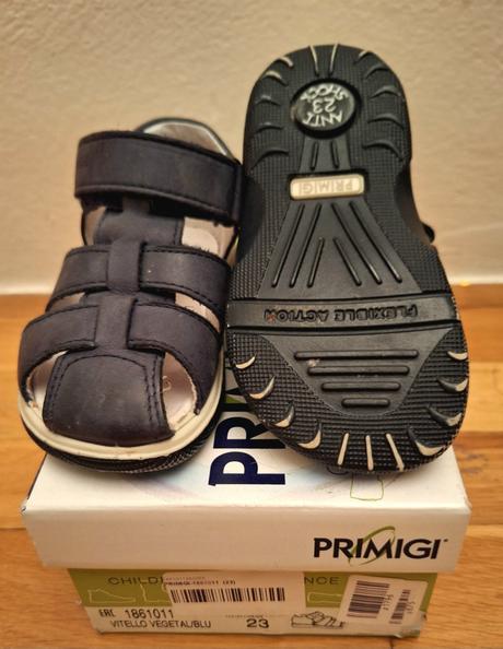 Kožené sandále nosené ako papuče primigi, primigi,23