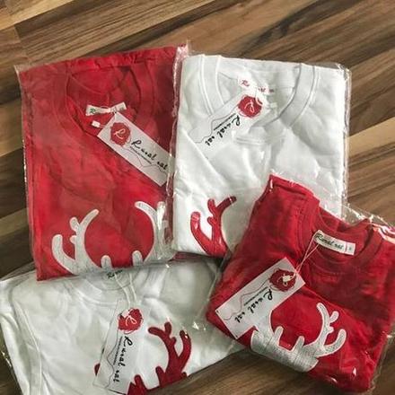 Vianočné pulovre pre 4-člennú rodinu,