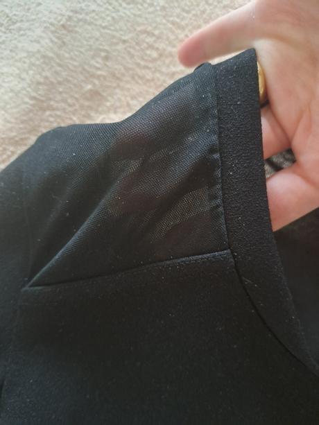Guess top, guess,s