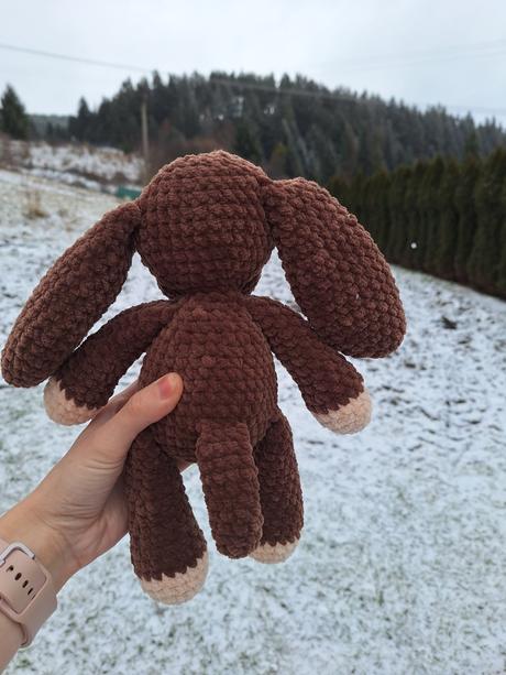 Háčkovaný pes s veľkým ňufákom, 