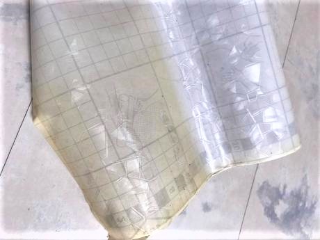 Priesvitná vzorovaná samolepiaca fólia/zbytok,