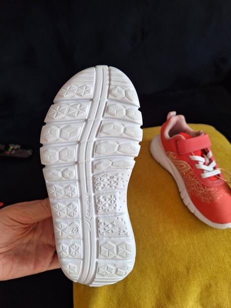 Tenisky, decathlon,28