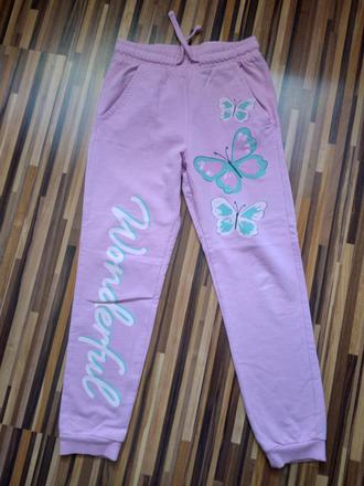 Tepláky s motýľom, 128