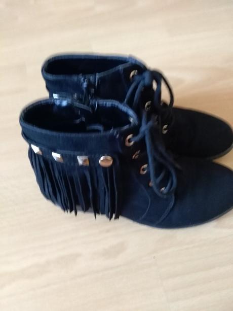 Členkove topanky-semišove, 31