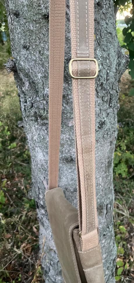 Kožená taška cez rameno zn. bushman,