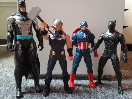 Figúrky avengers & batman, 