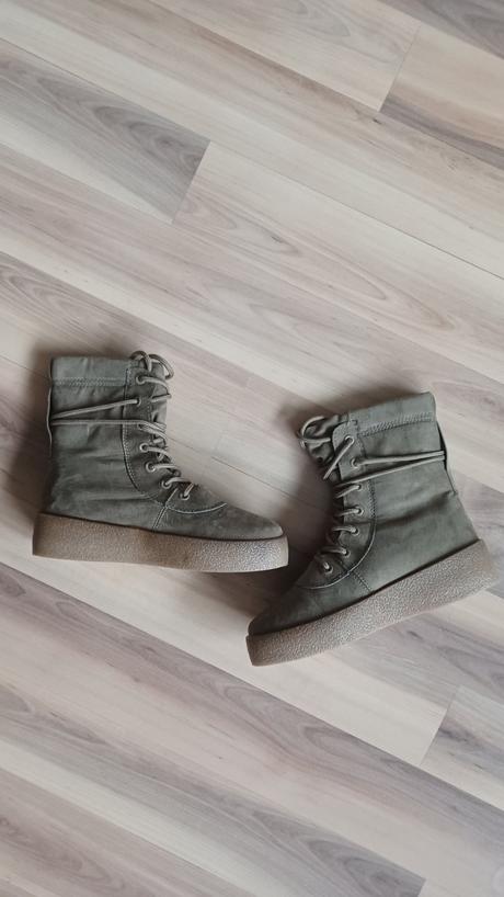 Khaki šnurovacie topánky, 36