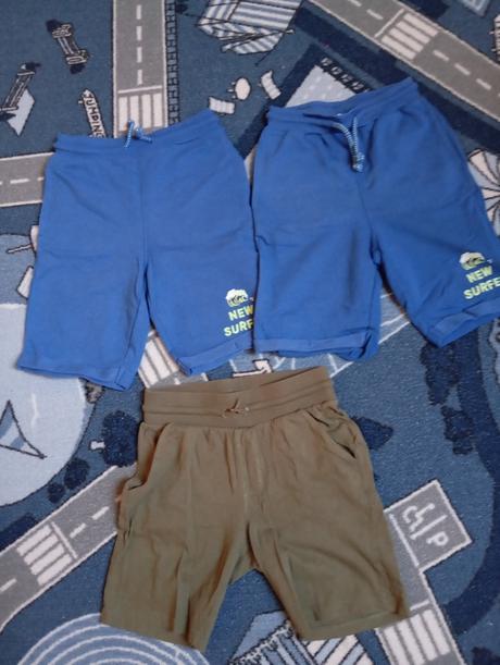 3x kraťasy, sinsay,122
