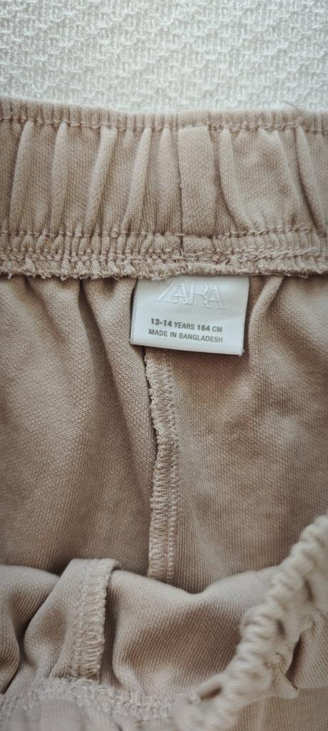 Pohodlné béžové široké tepláky zara kids, zara,164