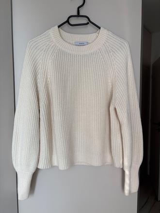 Sveter - s, reserved,m