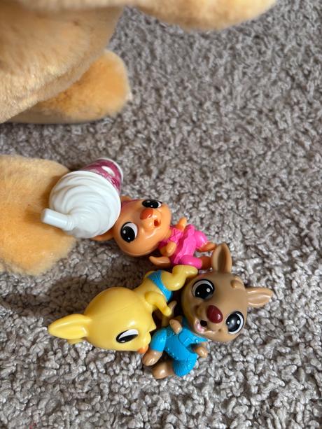 Hasbro furreal kengura josie,