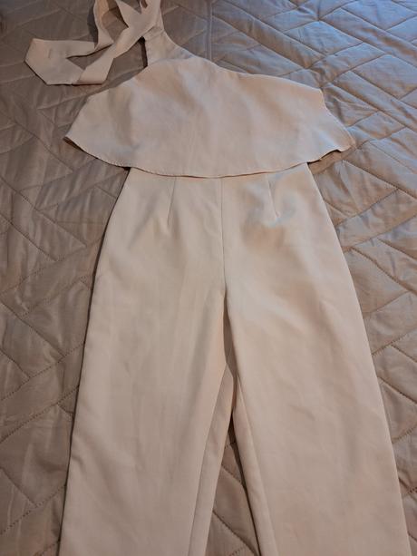 Spoločenský overal, 38