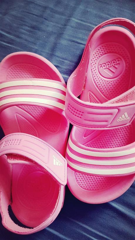 Predám dievčenské šľapky zn. adidas, adidas,32