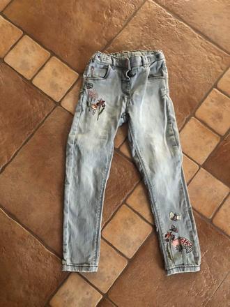 Sive rifle s vysivkami, 116