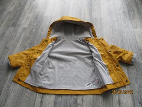 Žltá pogumovaná bunda, nutmeg,80