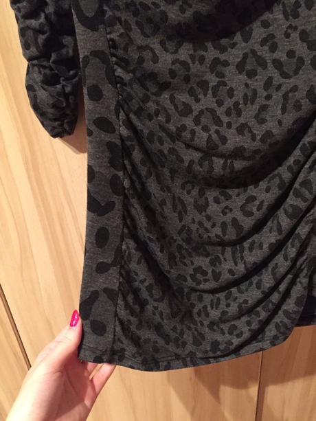 Elastické krásne šaty - pohodlné, s