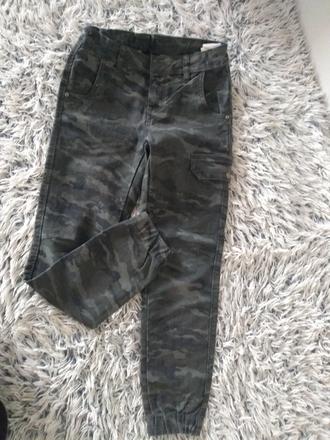 Maskacove nohavice, chapter young,146