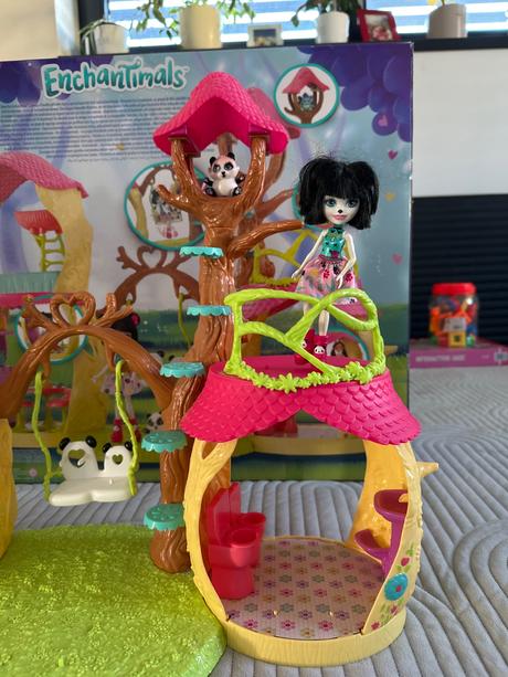 Enchantimals panda dom, 