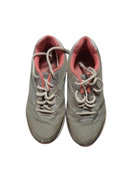 Dievčenské tenisky, 33