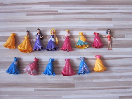 Bábiky na obliekanie zs., 