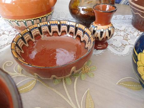 Keramika  farebná rozna, 