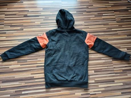 Teplá mikina, chapter young,146