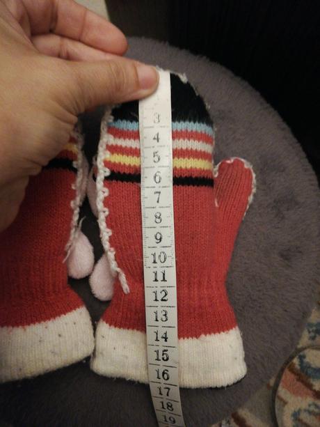 Rukavičky so zajačikom, 110