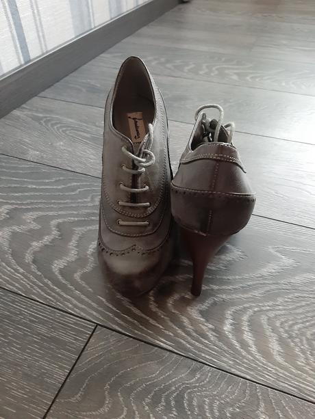 Sivé kotníčky stradivarius, zara,38