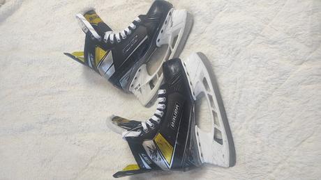 Korčule bauer supreme veľ 5, bauer,38
