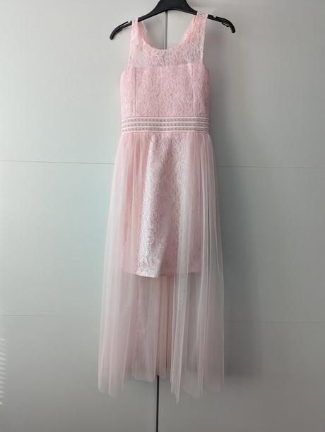 Spoločenské šaty, 146