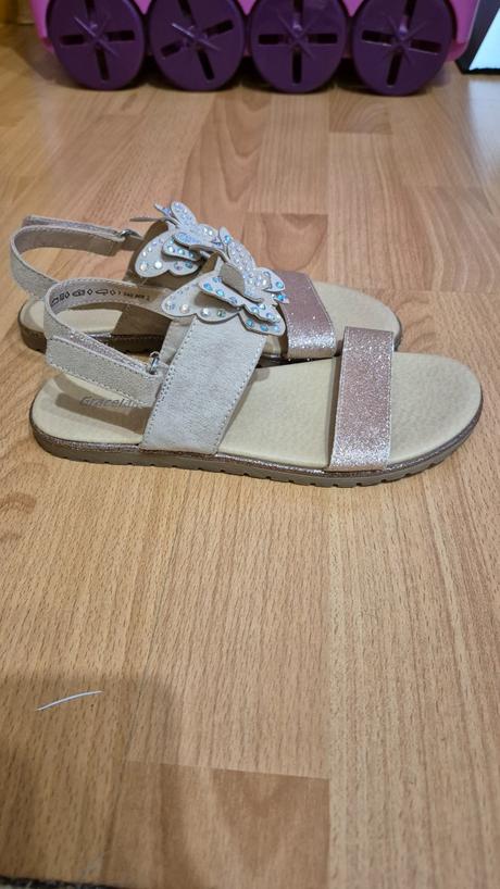 Sandálky, graceland,34