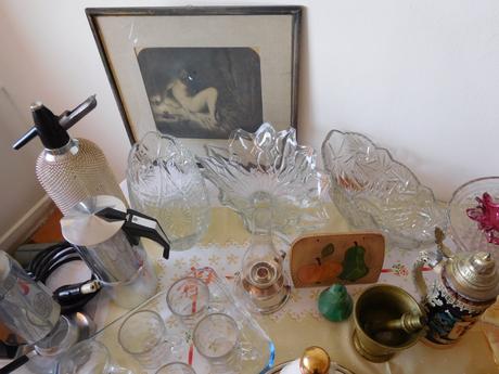 Sklo,porcelán,keramika,smalt,textilie,