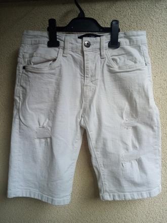 Biele krátke riflové nohavice, s