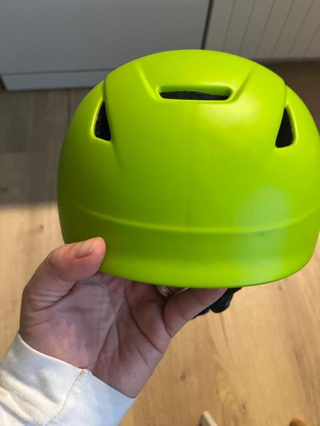 Lyžiarska prilba 48-51cm, s