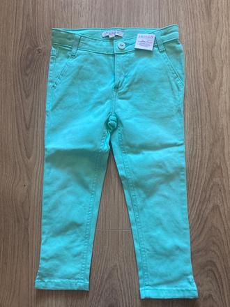 Riflicky elasticke, 104