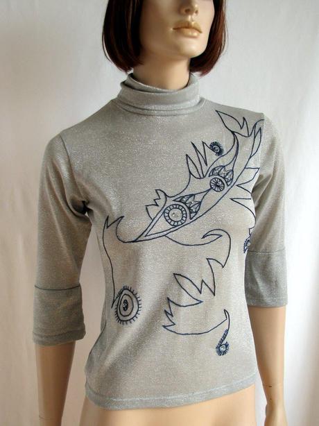 Strieborný vyšívaný rolák, s