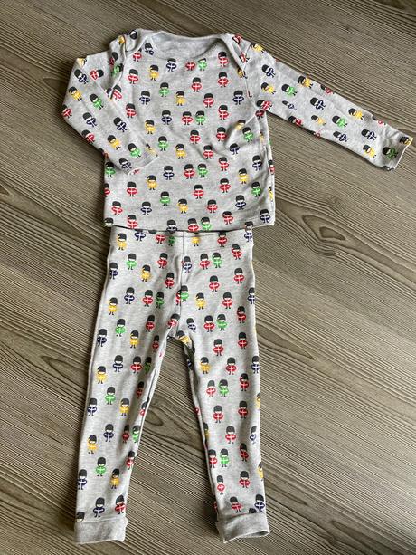 Pyzamko vel 92, f&f,92